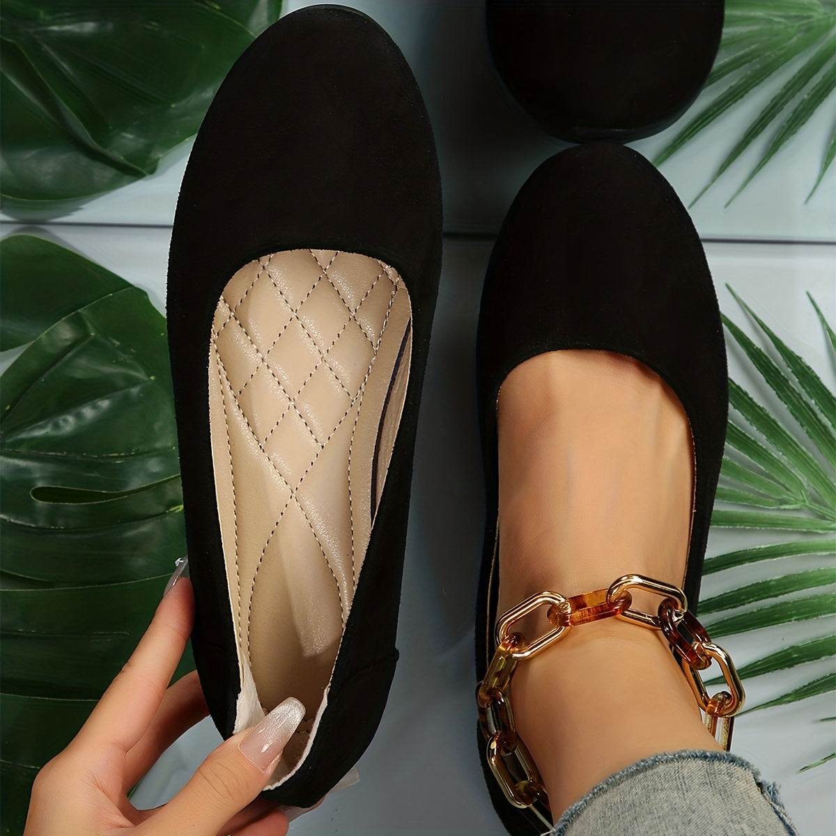 Women's Soft Sole Flat Slip On Shoes Lightweight & Comfortable
