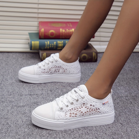 Women's Mesh Sneakers Lace Up Low Round Toe Breathable Shoes
