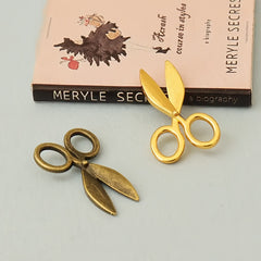 Antique Bronze & Golden Scissors Alloy Micro Scale Realistic Dollhouse Decor