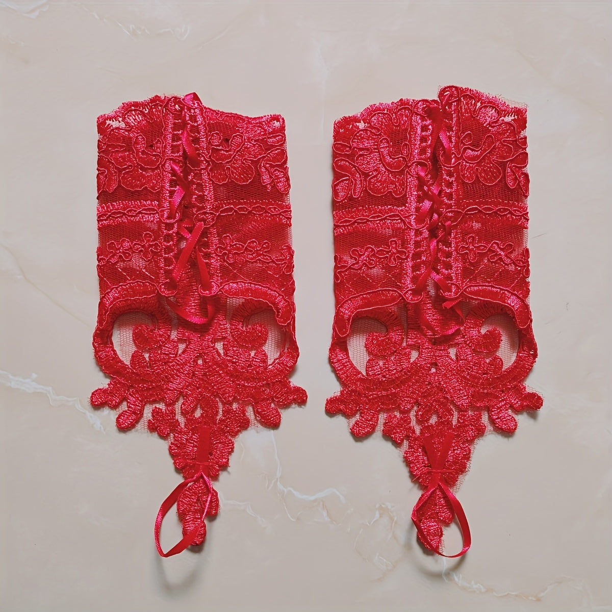 Short Bridal Lace Finger Gloves for Weddings & Events