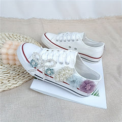Women's Flower & Pearl Canvas Shoes Lace Up Low Top Sneakers