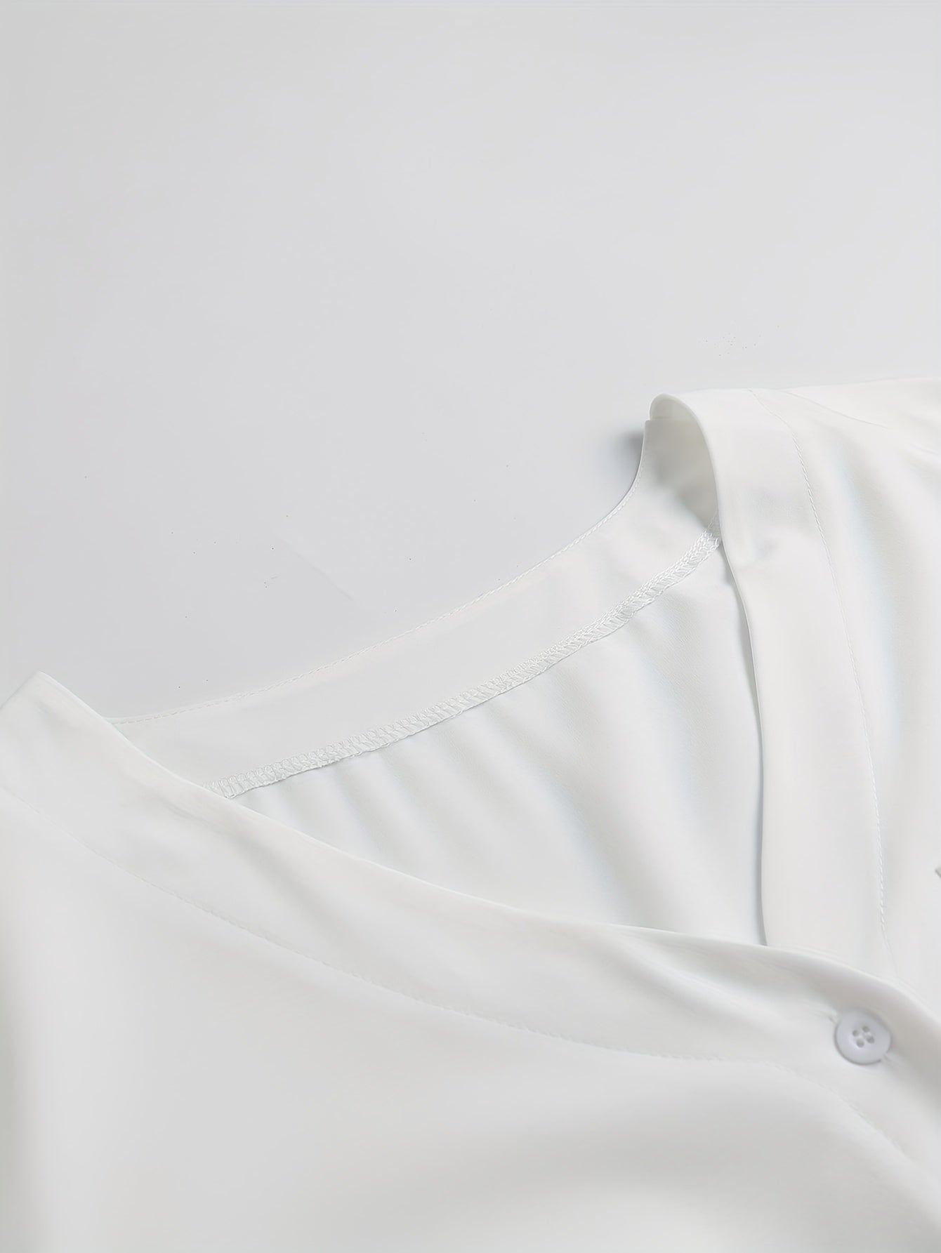  Solid Button Up Long Sleeve V Neck Blouse