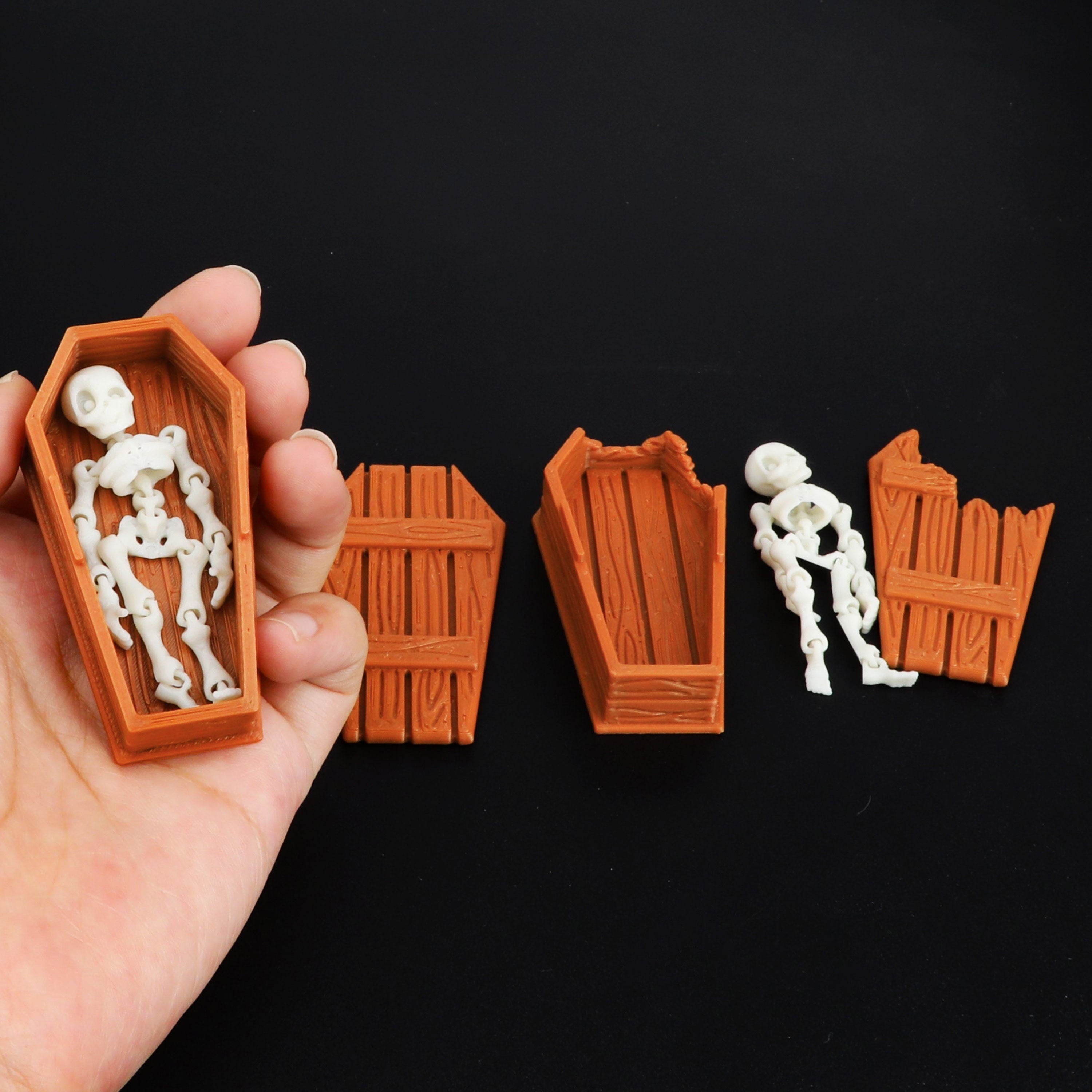 3DMAGIC Skeleton Miniatures 2pcs with Coffin Boxes Movable Joints