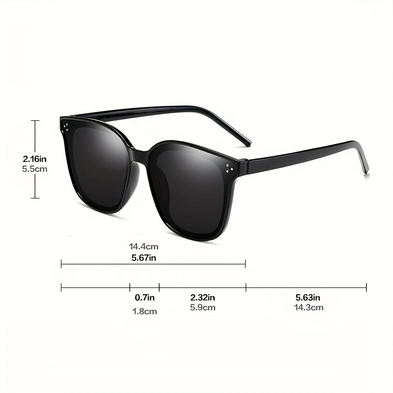 Stylish Sunglasses with Triple Frame Spots
