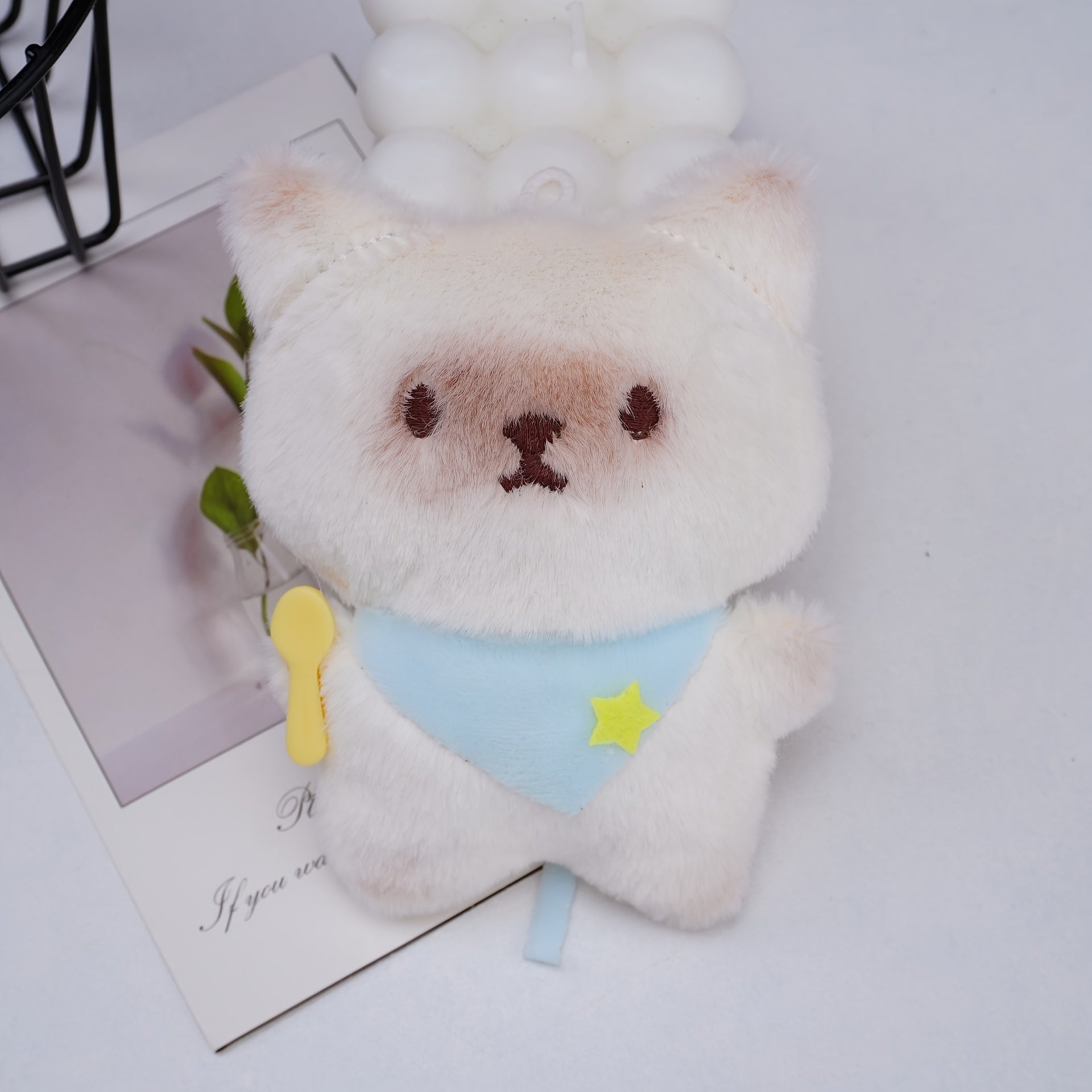 2pcs Squeezing Kitten Pendant Dry Rice Cat Pendant Cute Holiday Gift