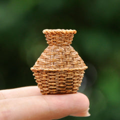 4pcs Mini Willow Baskets Mixed Colors for Crafts & DIY Projects