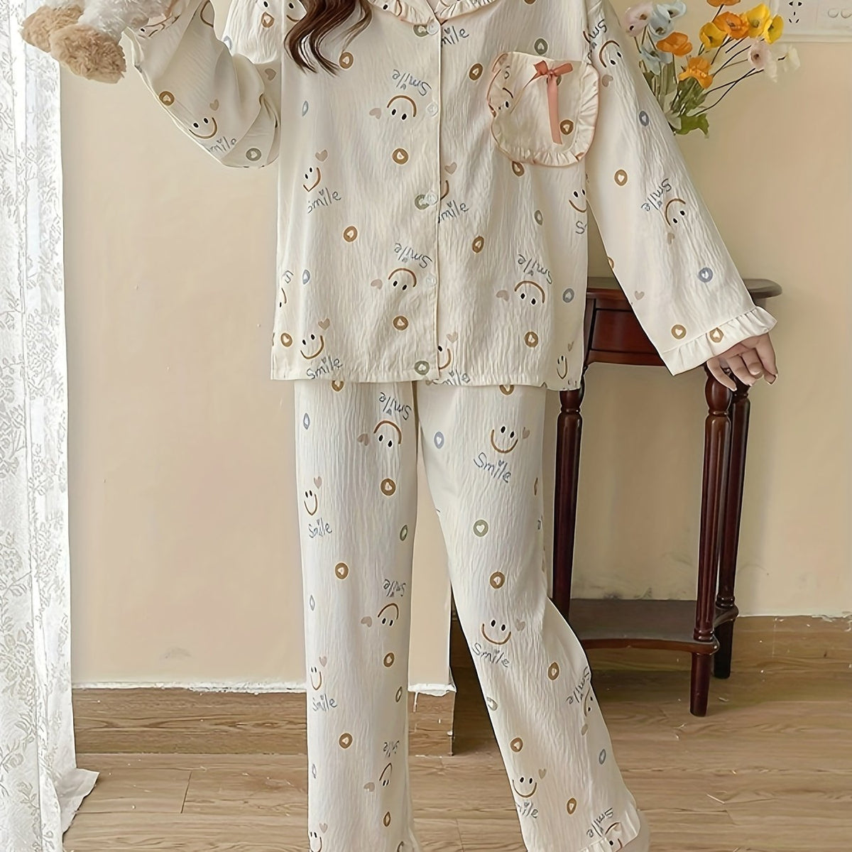 Smiling Face Print Lounge Set Long Sleeve Top & Ruffle Pants
