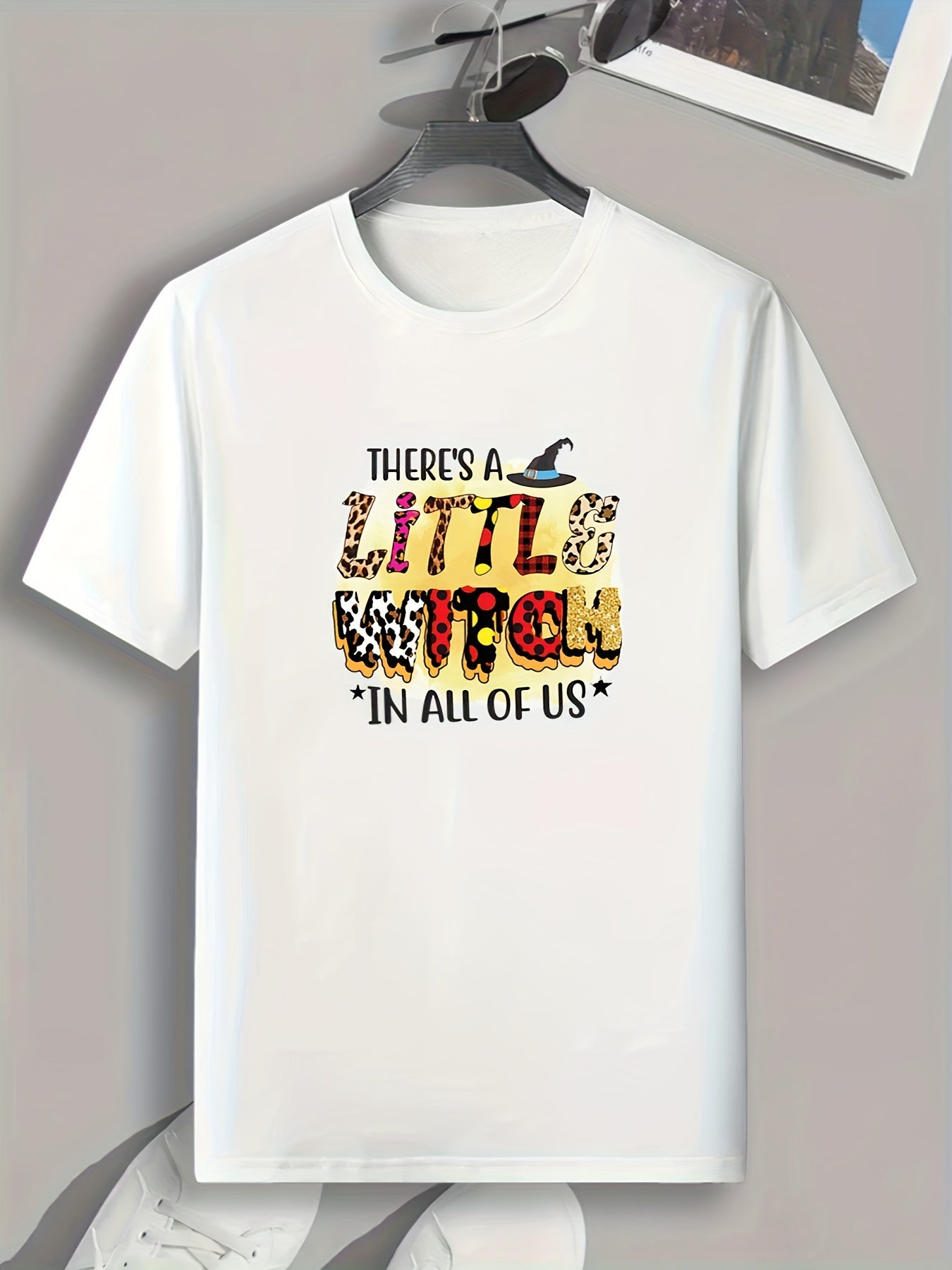 Little Witch Print Men's T-shirt Casual Comfy Tee for Summer