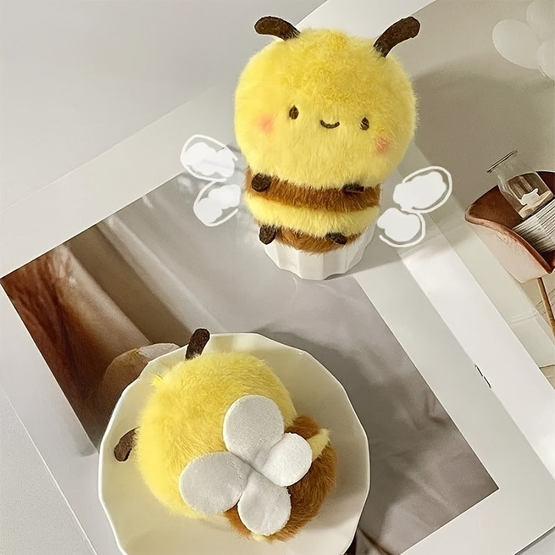 Little Bee Plush Toy Bag Charm Soft Animal Keychain Cute Gift