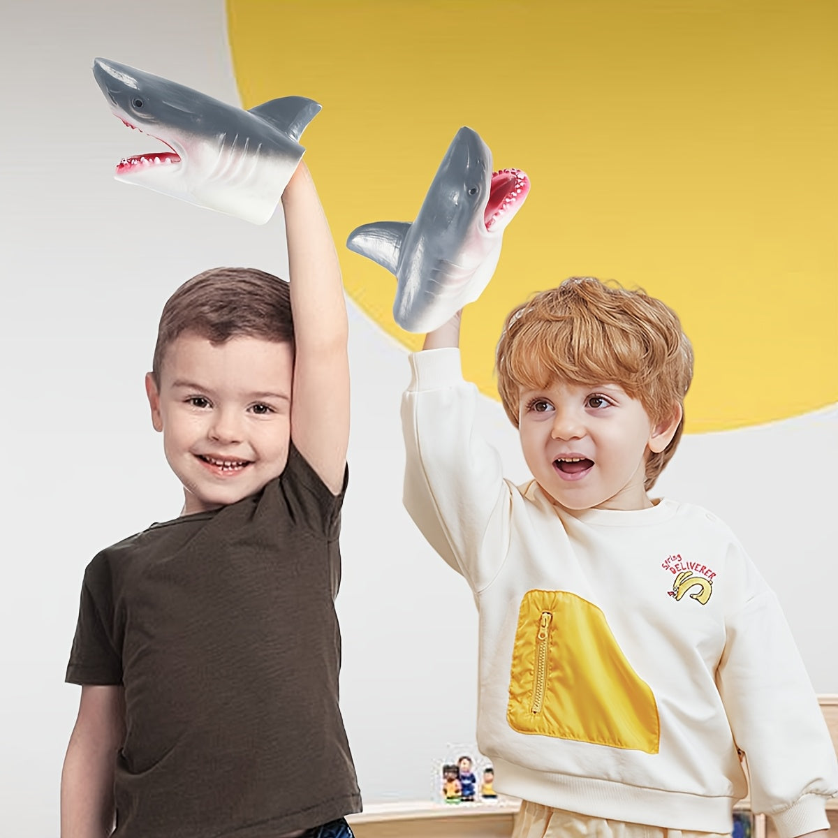 Realistic Shark Hand Puppet - Durable PVC for Party Favors & Educational Play