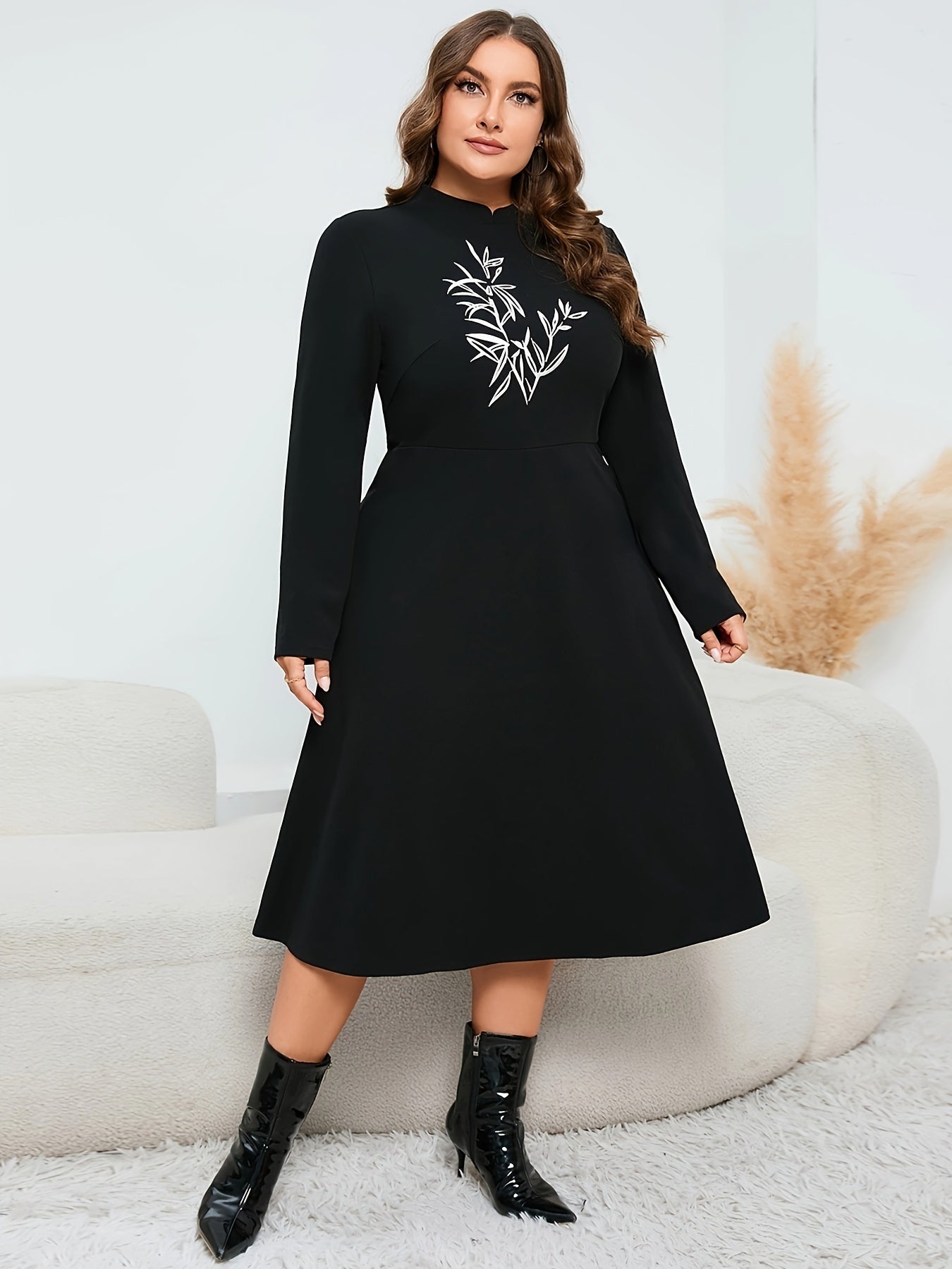  Leaf Embroidery Long Sleeve Maxi Dress