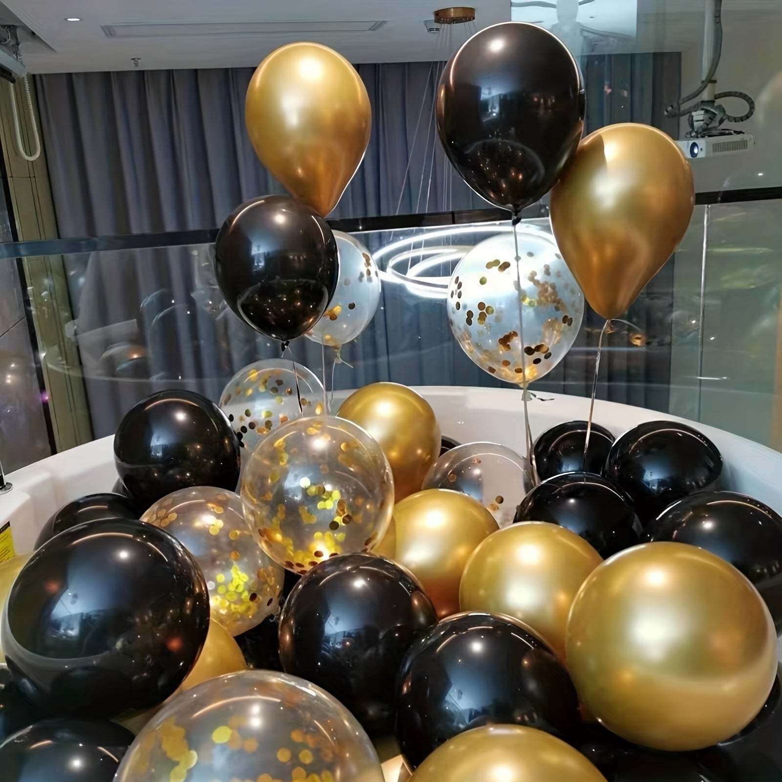 16pcs Metallic Sequin Balloons for Independence Celebrations & Parties