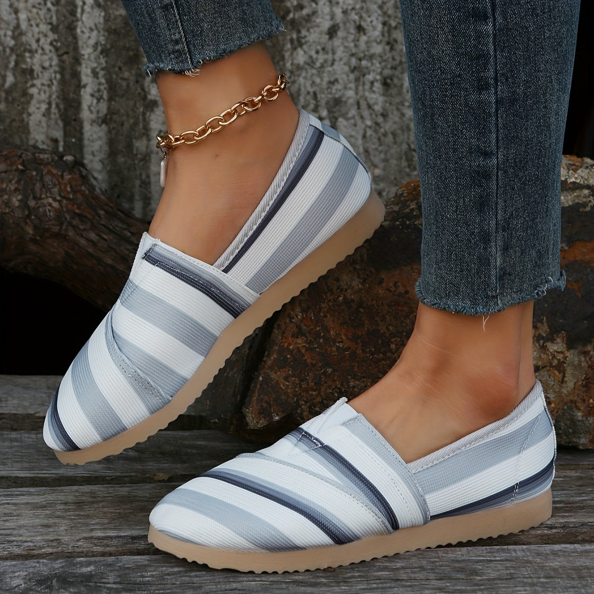 Women's Striped Pattern Sneakers Slip On Outdoor Shoes Lightweight Walking Shoes