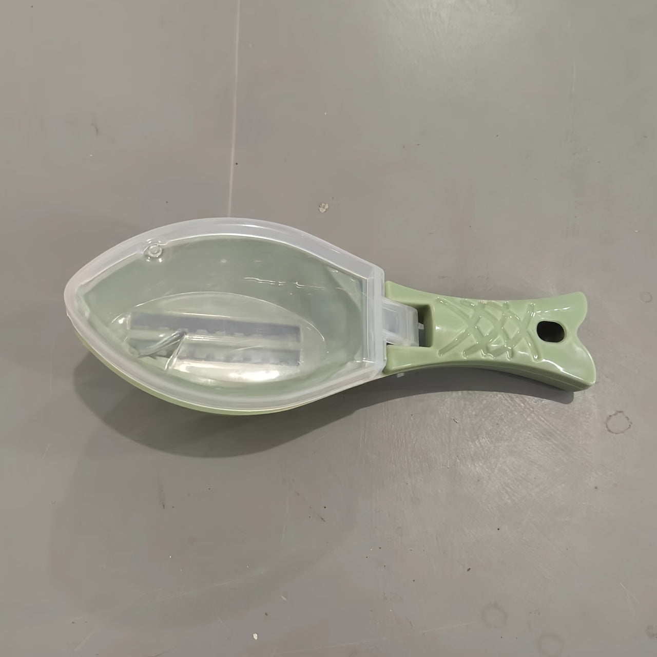Fish Scale Remover Plastic Peeler Cleaner Fish Skin Brush Kitchen Fish Scaler