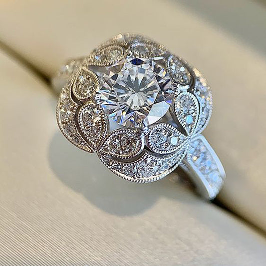 Vintage Flower Zircon Ring Round Zircon Inlaid Ladies Ring