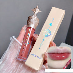 Hydrating Lip Gloss with Lustrous Shine and Long Lasting Wear