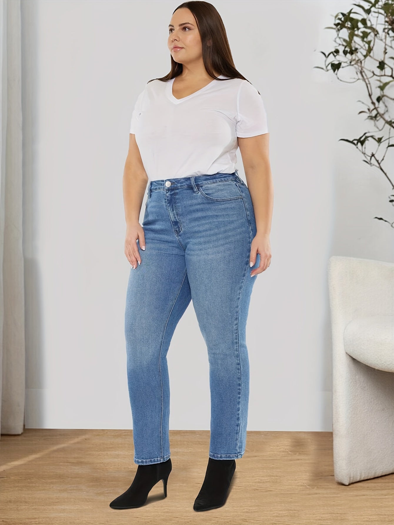 Plus Size Elastic Straight Leg Slim Fit Medium Stretch Jeans