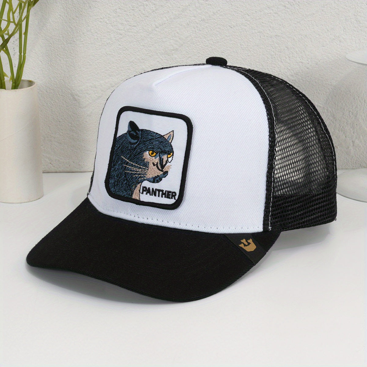 Lion Embroidery Patch Trucker Hat Lightweight Breathable Hip Hop Sun Cap