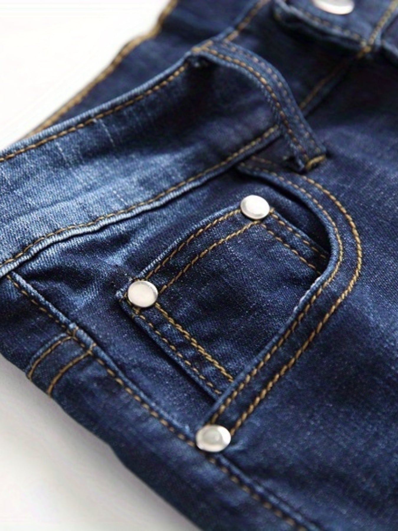 Men's Slim Fit Ripped Denim Shorts Distressed Street Style Summer Shorts