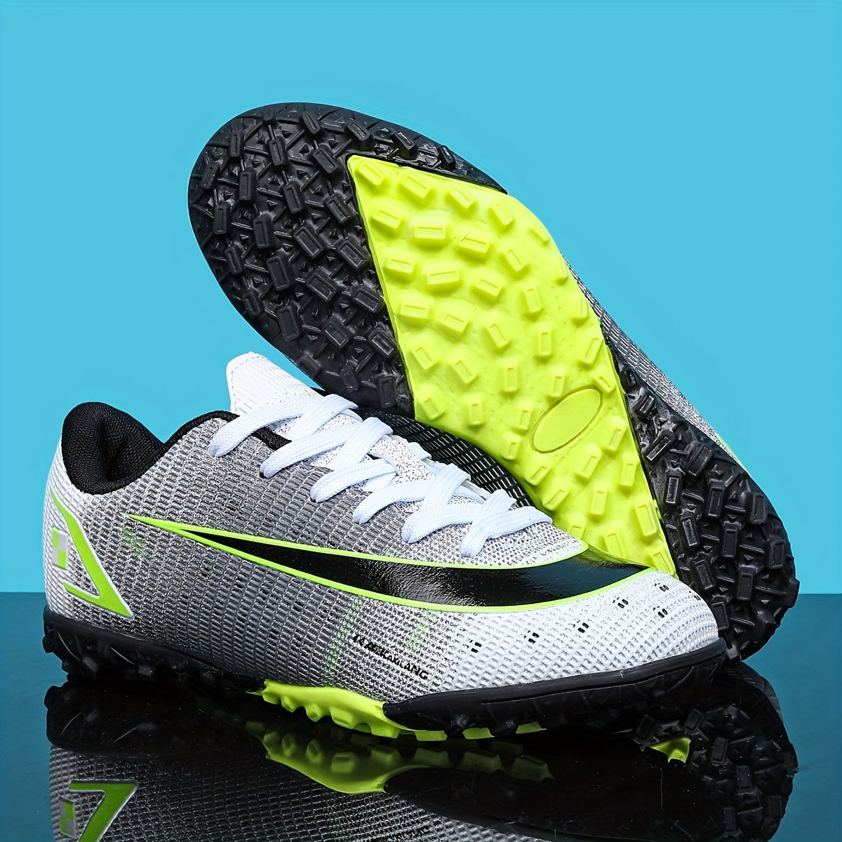 Women's Soccer Cleats Breathable Non Slip Athletic Sneakers