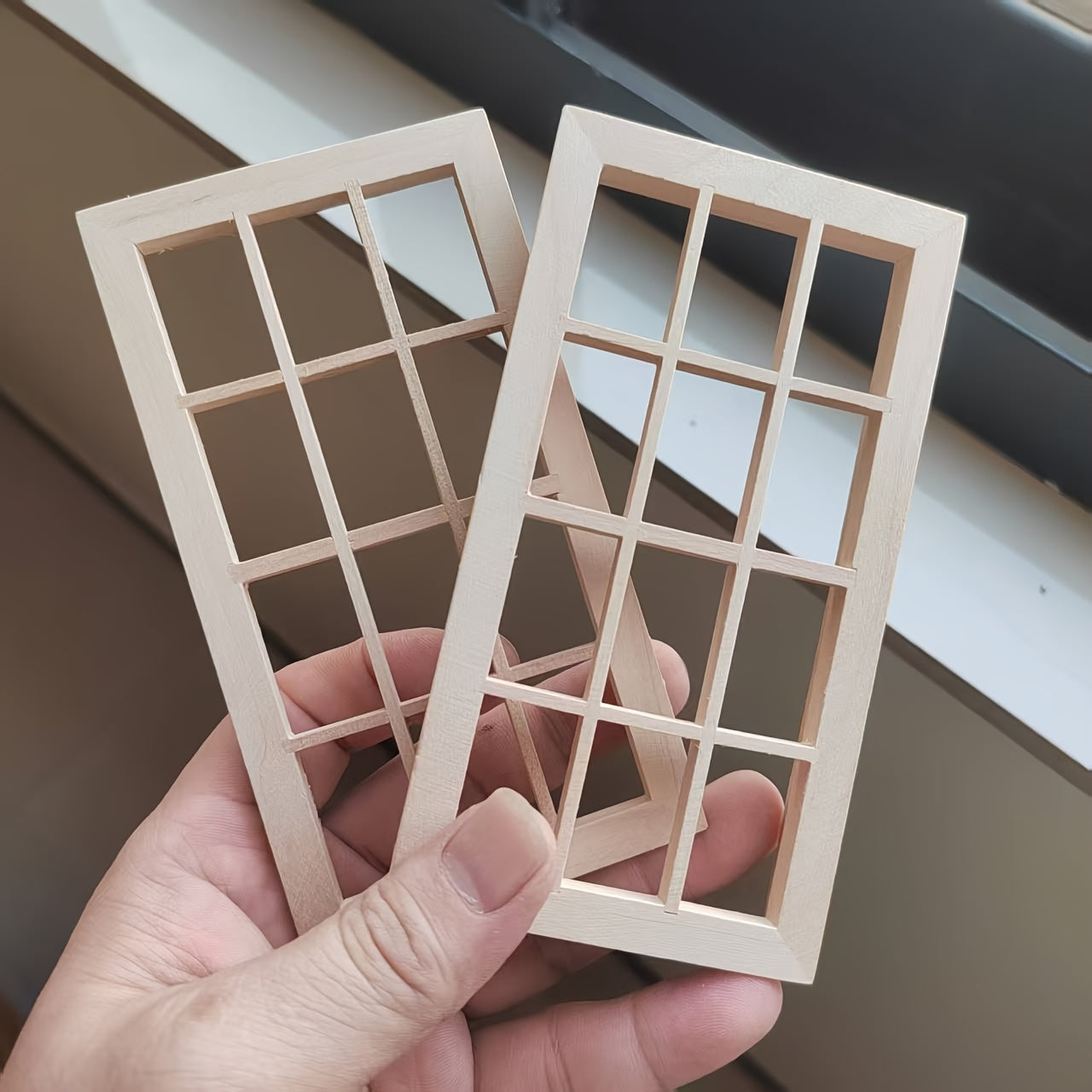 Mini Twelve Grid Window for Dollhouse Decoration