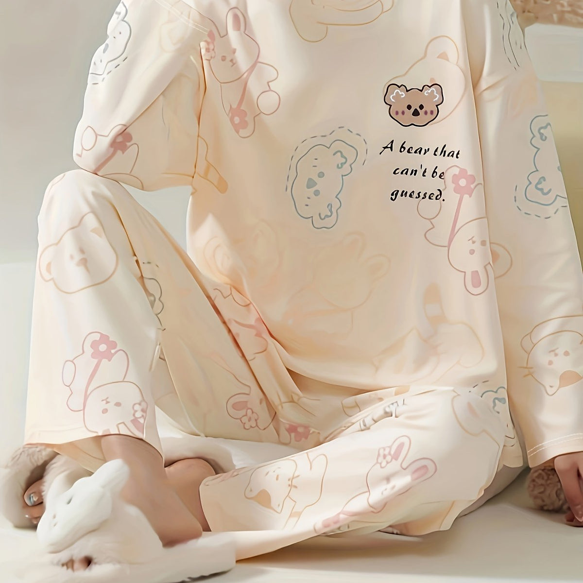 Bear Print Pajama Set Crew Neck Top & Pants Women's Sleepwear