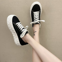 Women's Lace Up Platform Skate Shoes Low Top Sneaker