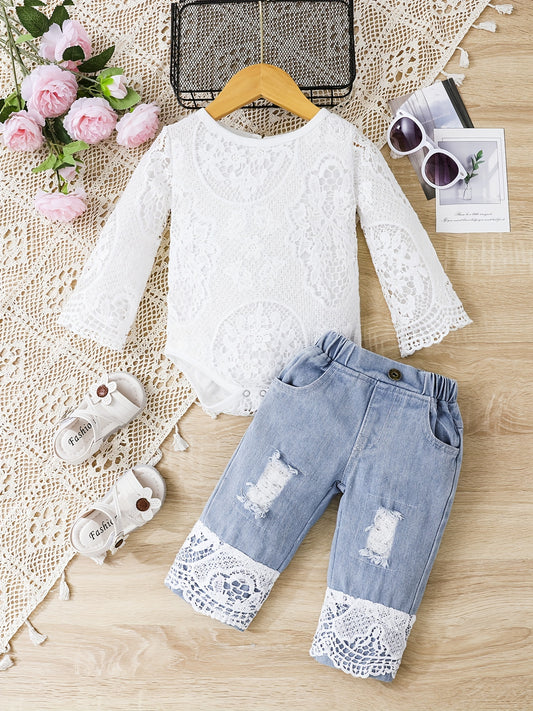 2pcs Baby Girls Long Sleeve Lace Onesie & Ripped Jeans Set