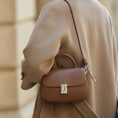 Fashionable Crossbody Bag for Women's Commute