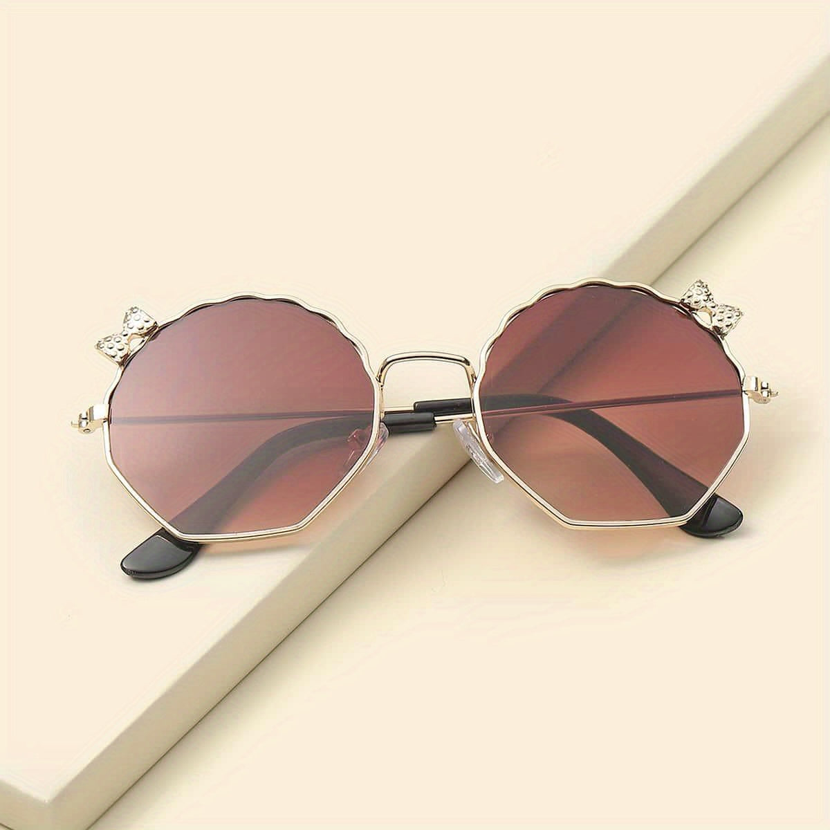 Stylish Bow Sunglasses for Sun Protection