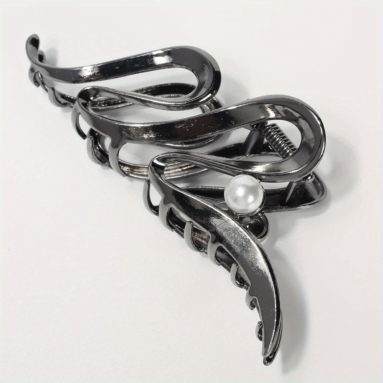 Wavy Faux Pearl Hair Claw Clip Silvery Strong Grip