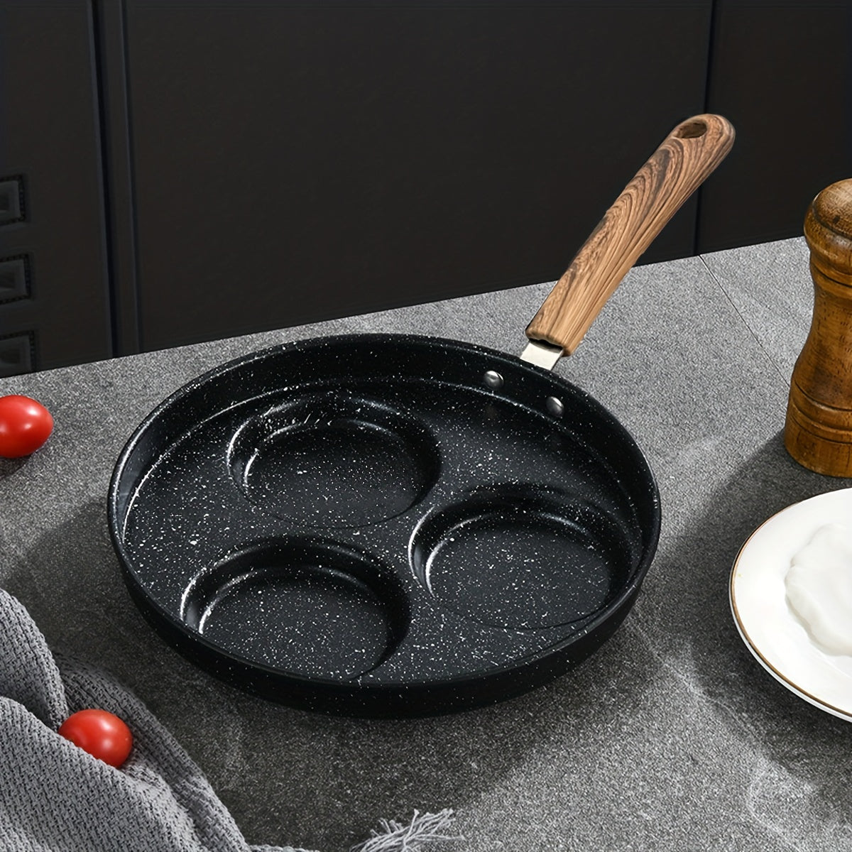 Breakfast Egg Frying Pot Pan Multifunctional Four-Hole Three-Hole Purpose