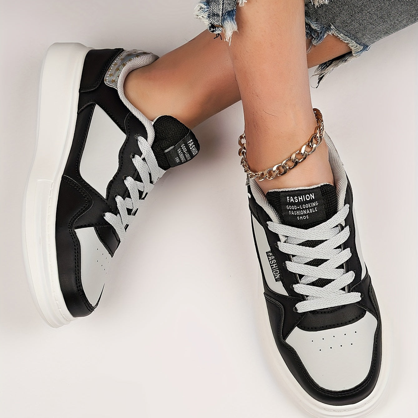 Women's Colorblock Skate Shoes Low Top Lace Up Sneakers