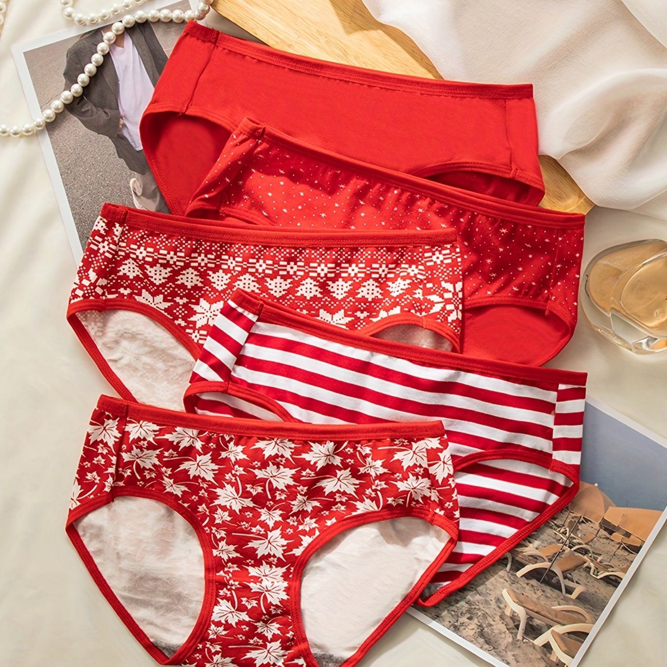 Maple Leaf Print Red Briefs Comfy Stretchy Intimates Panties Women's Lingerie
