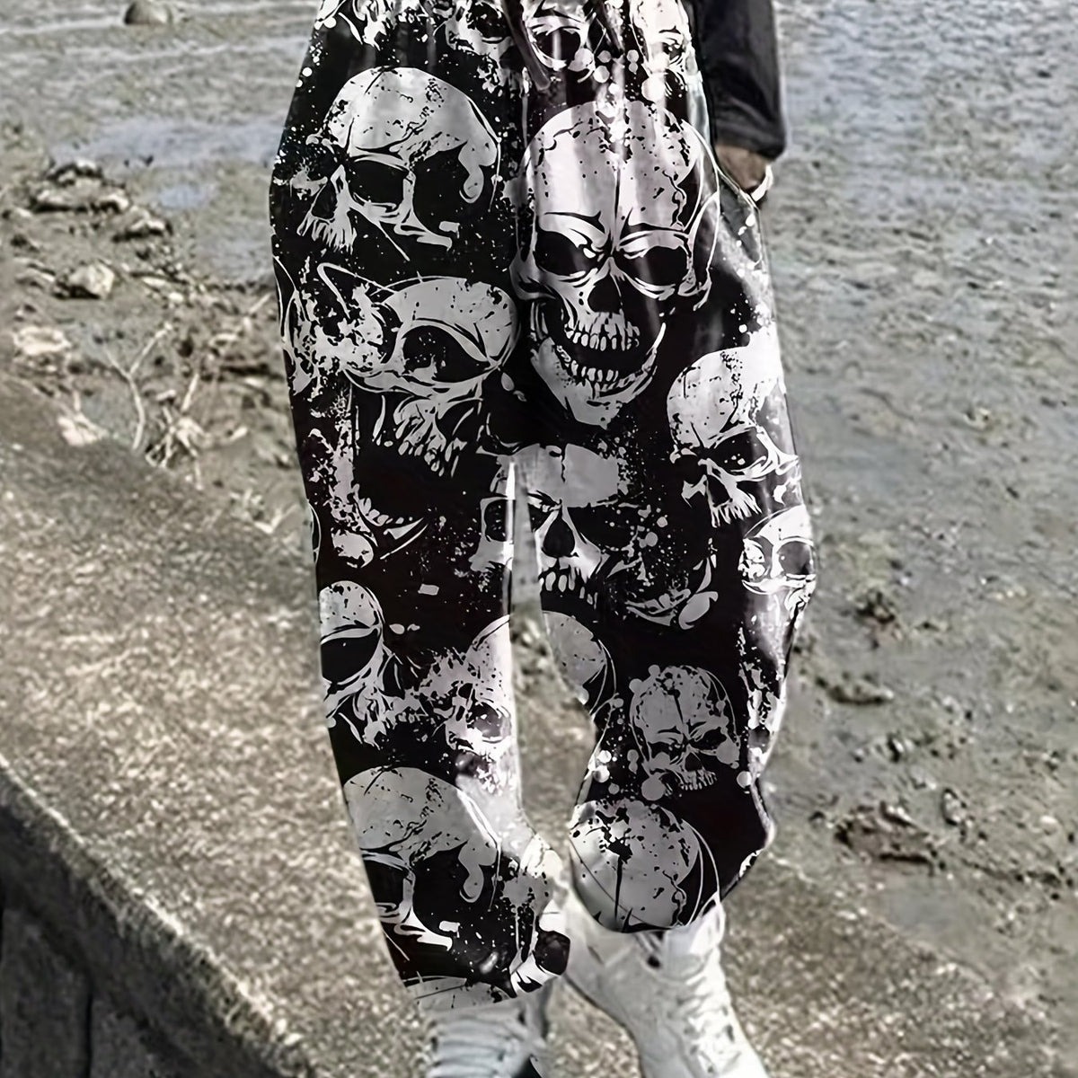 Women's Plus Allover Skull Print Elastic High Rise Straight Leg Trousers