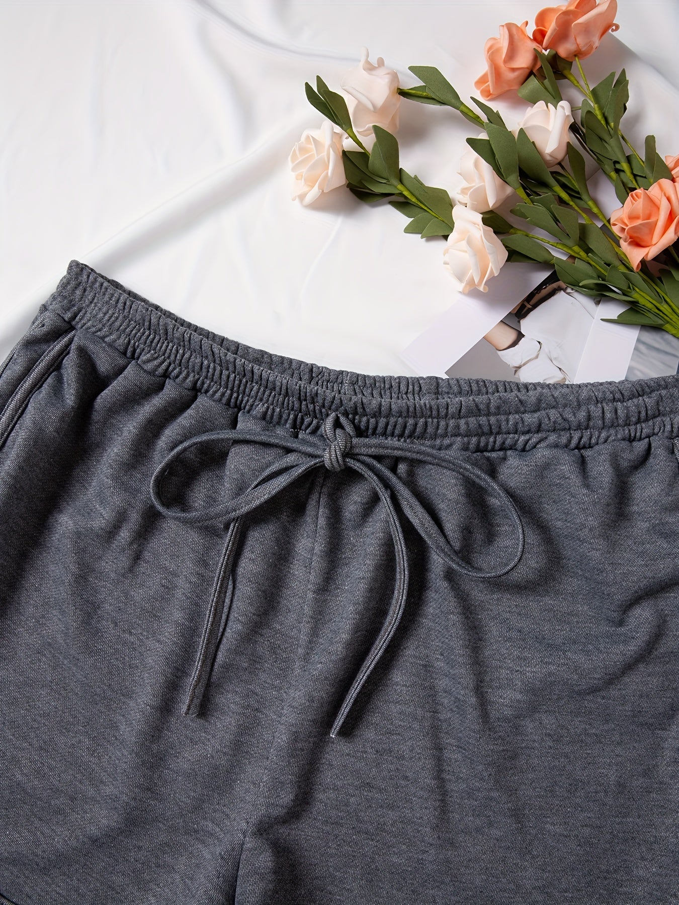  Solid Drawstring Elastic Shorts - Women's Plus