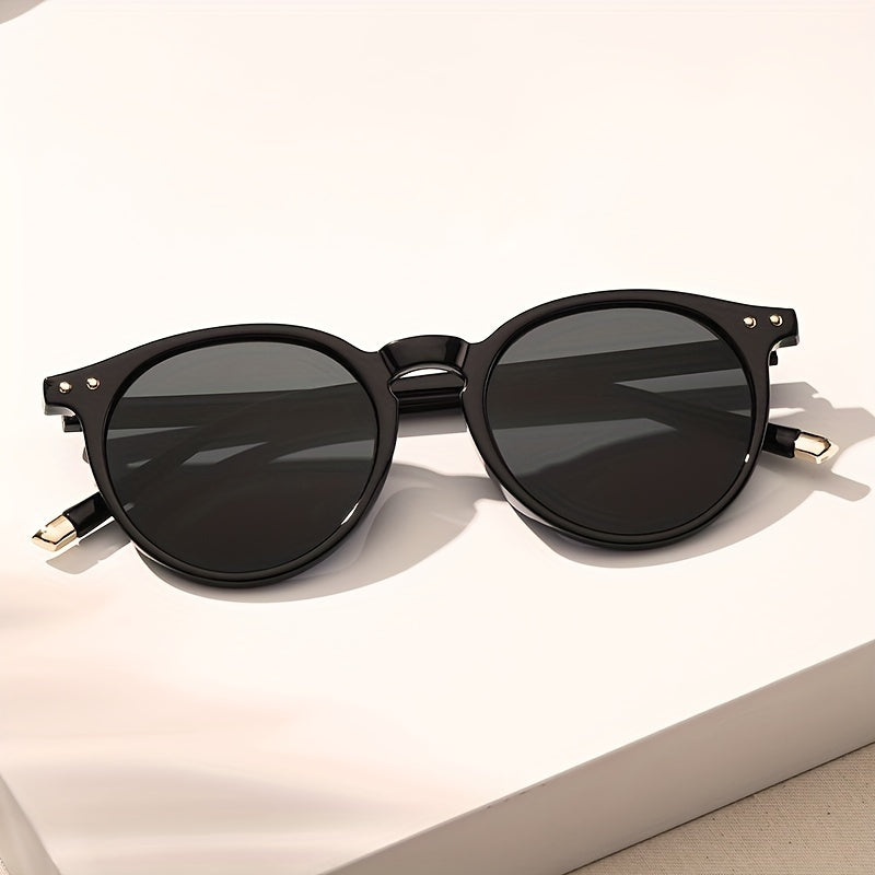 Round Frame Sunglasses Rivet Decor UV400