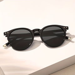 Round Frame Sunglasses Rivet Decor UV400