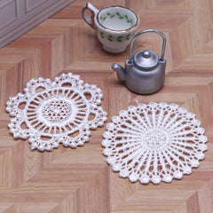 Dollhouse Dining Table Mat - Hollowed Out Braid Design