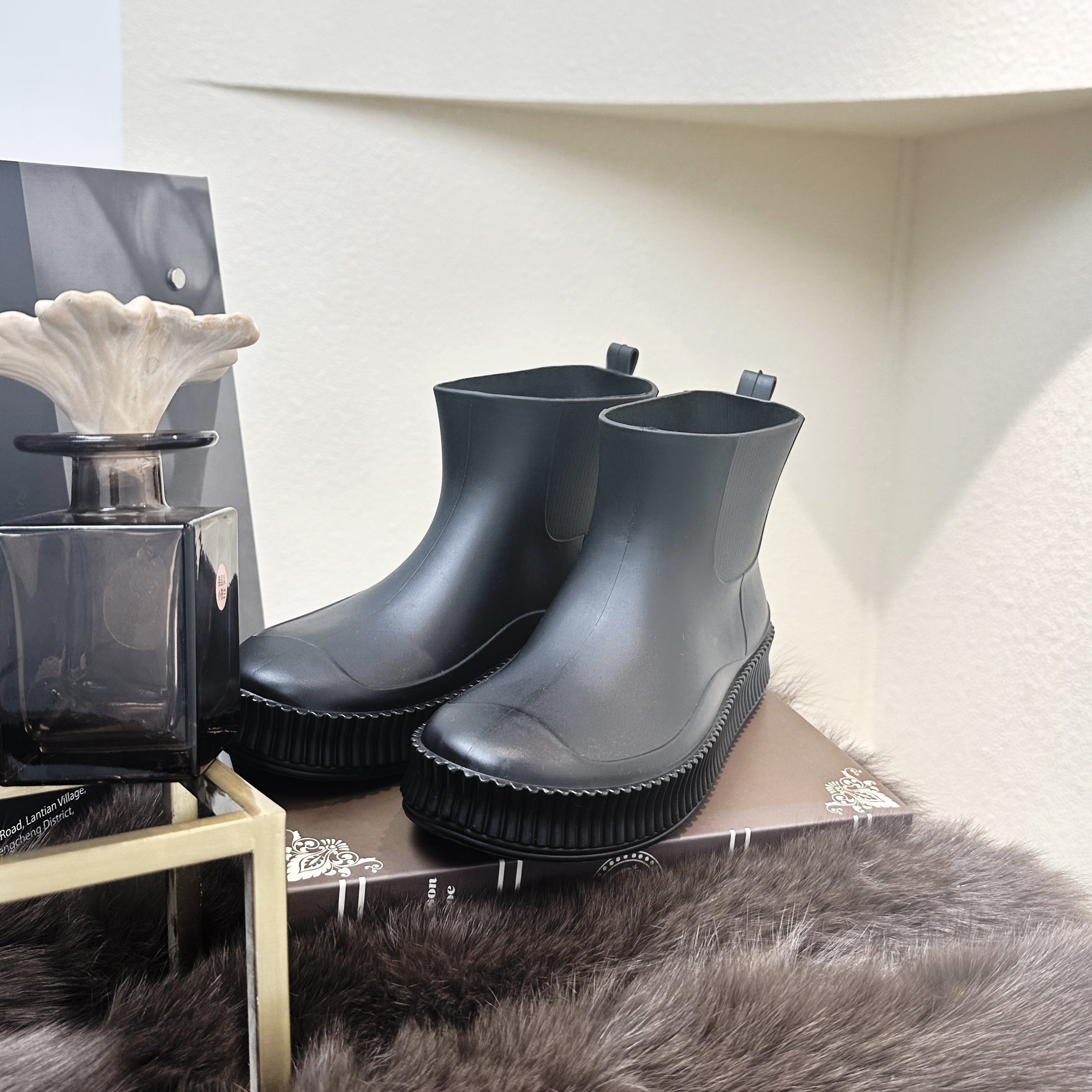 Women's Waterproof Rain Boots Outdoor Work Garden