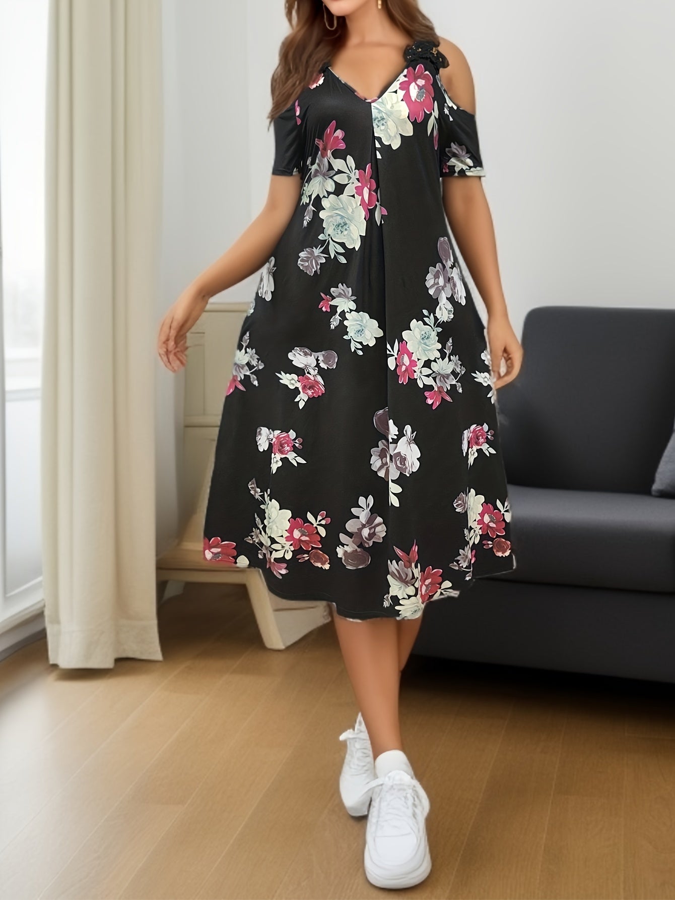  Floral Print Lace Cold Shoulder Maxi Dress