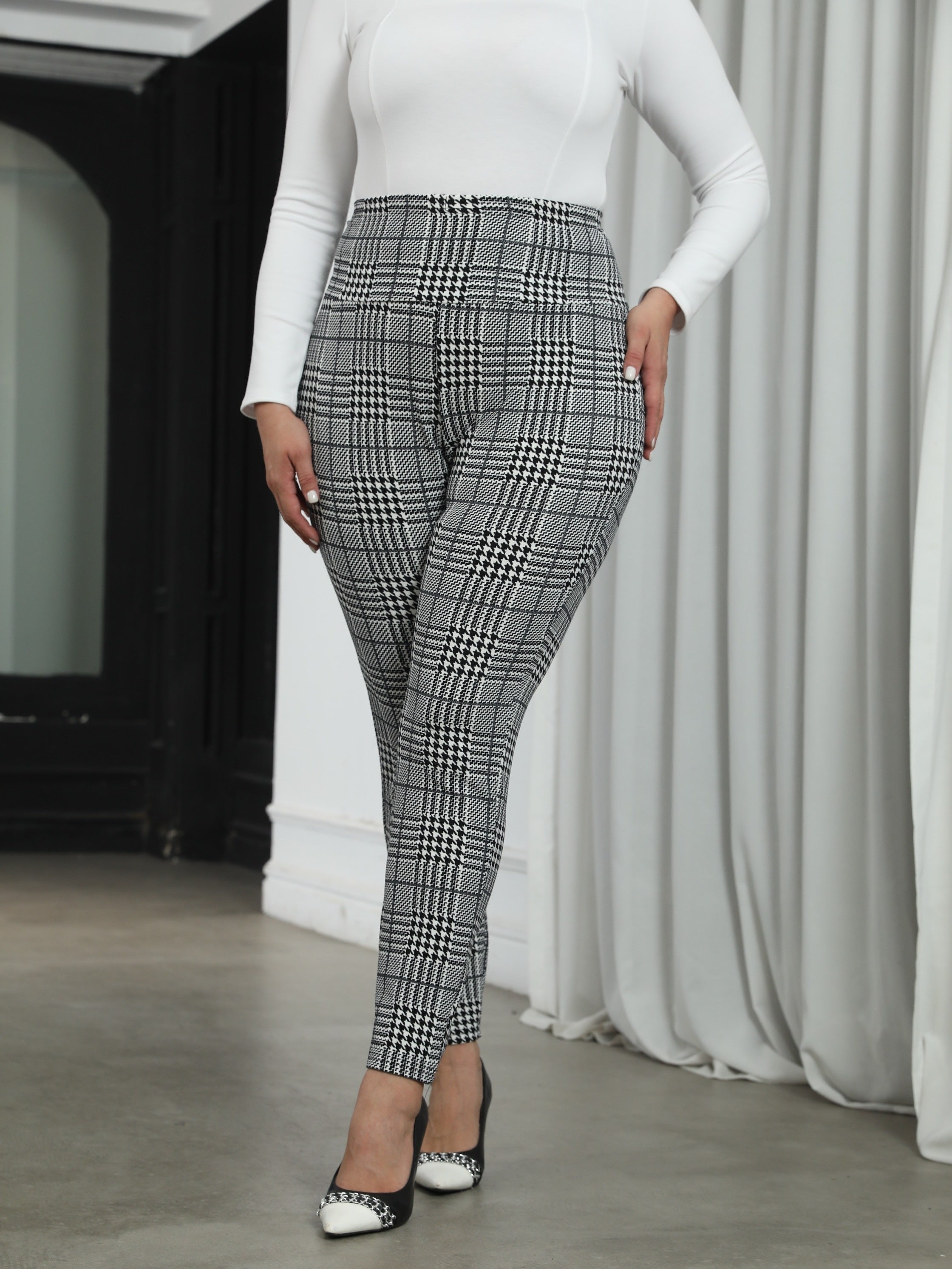 Plaid Print High Rise Skinny Trousers