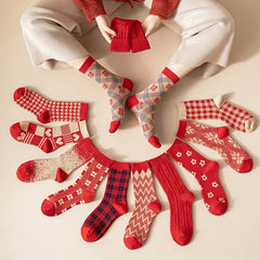 Geometric Pattern Mid Tube Socks