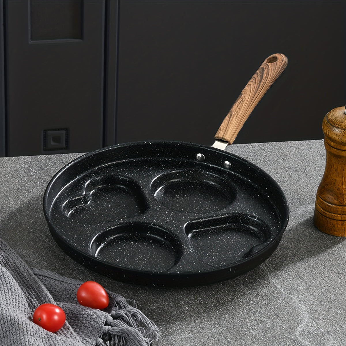 Breakfast Egg Frying Pot Pan Multifunctional Four-Hole Three-Hole Purpose