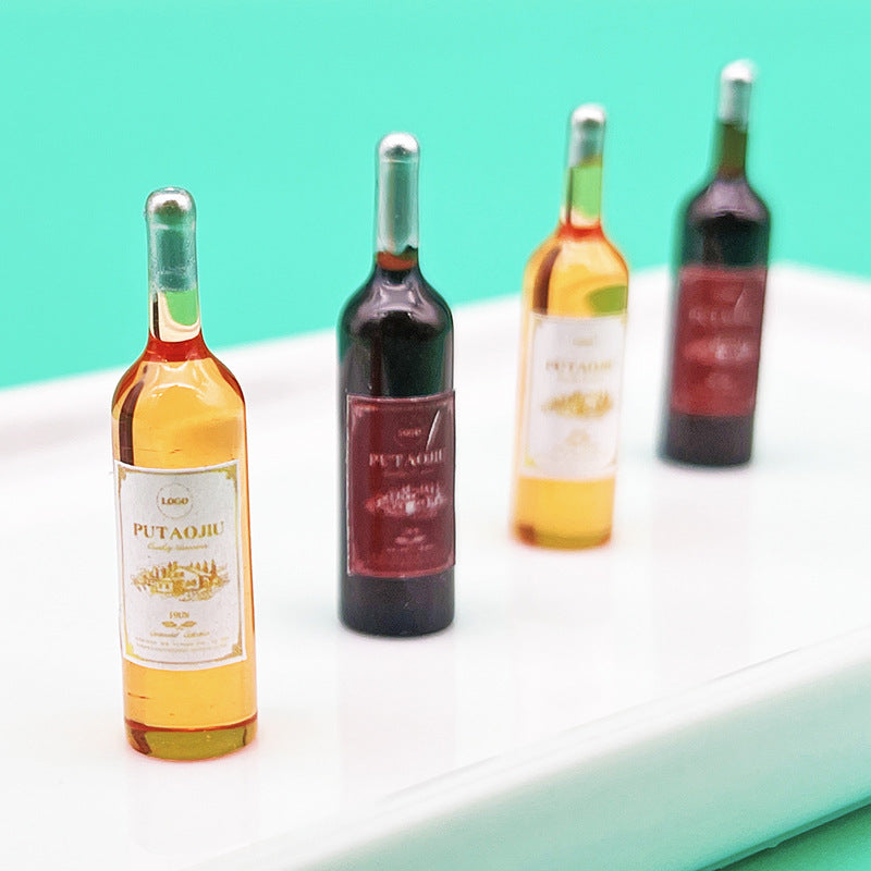 Red Wine Mini Bottle Resin Ornament for DIY Micro Landscape