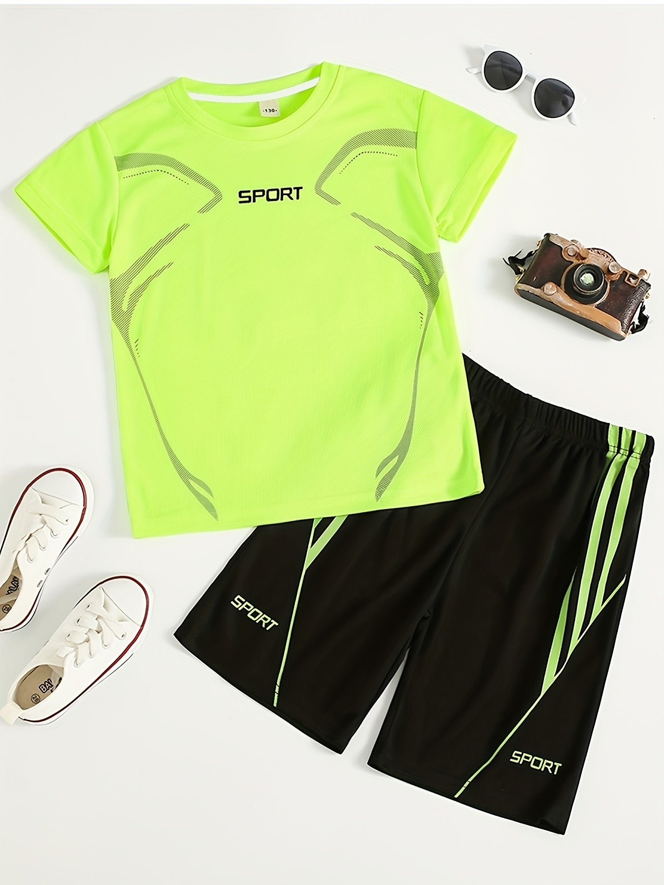 2pcs Boys Sport Outfit Short Sleeves Round Neck T shirt & Shorts Casual