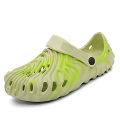 Women's Hollow Out Flat Clogs Closed Toe Non-Slip Quick Drying Beach Sandals