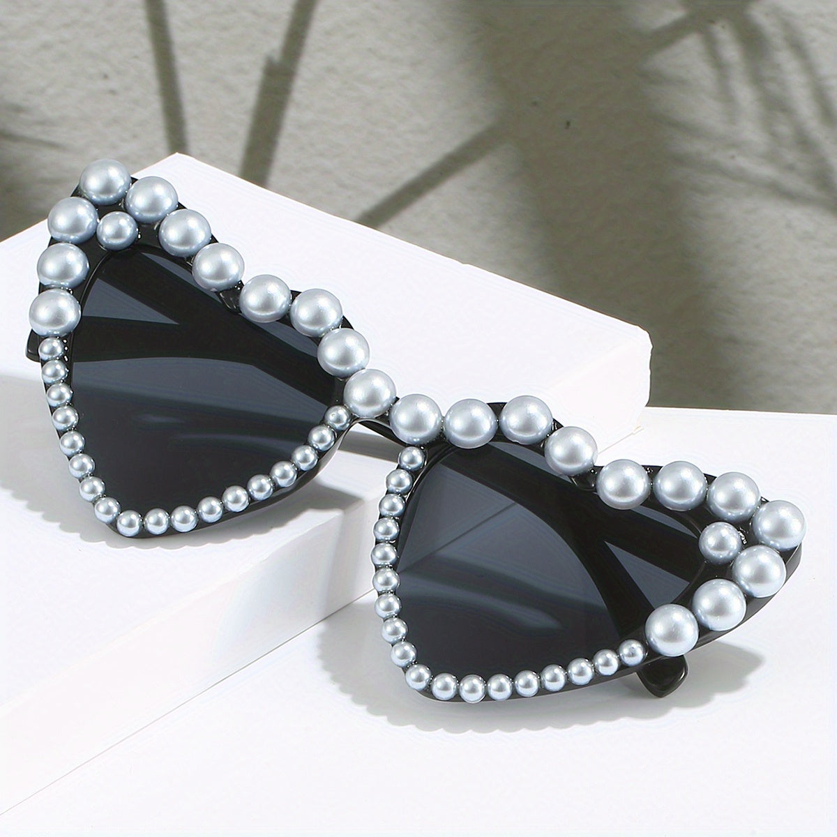 Y2K Faux Pearl Heart Sunglasses for Women Party Decorative Sun Shades Glasses