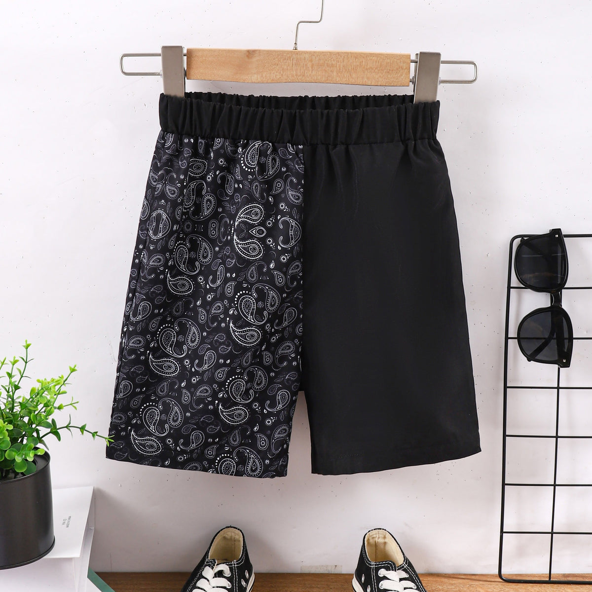 Men's Paisley Print Elastic Waist Workout Shorts