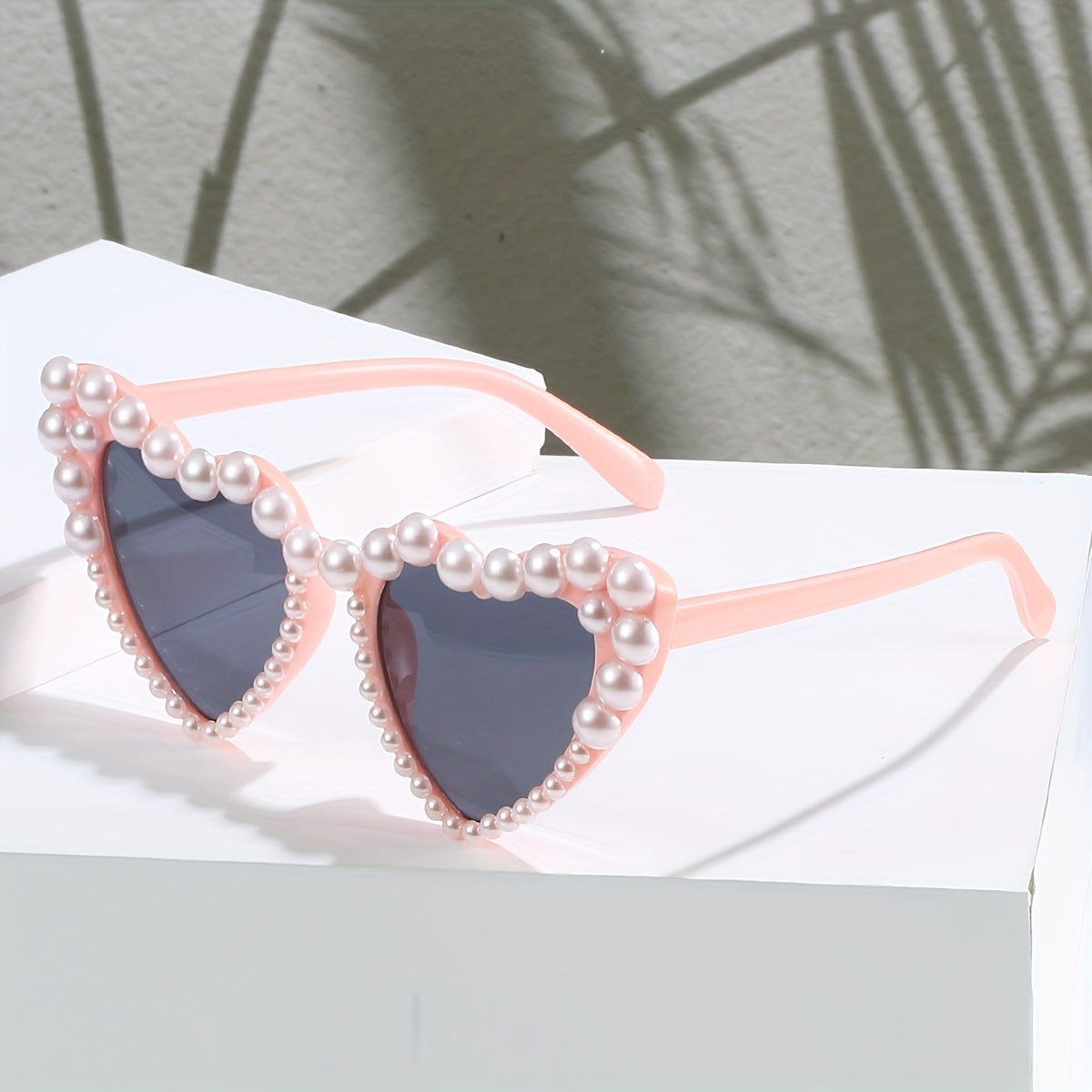 Y2K Faux Pearl Heart Sunglasses for Women Party Decorative Sun Shades Glasses